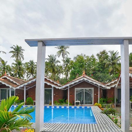 Golden Rice Resort & Cottages Candolim Exterior photo